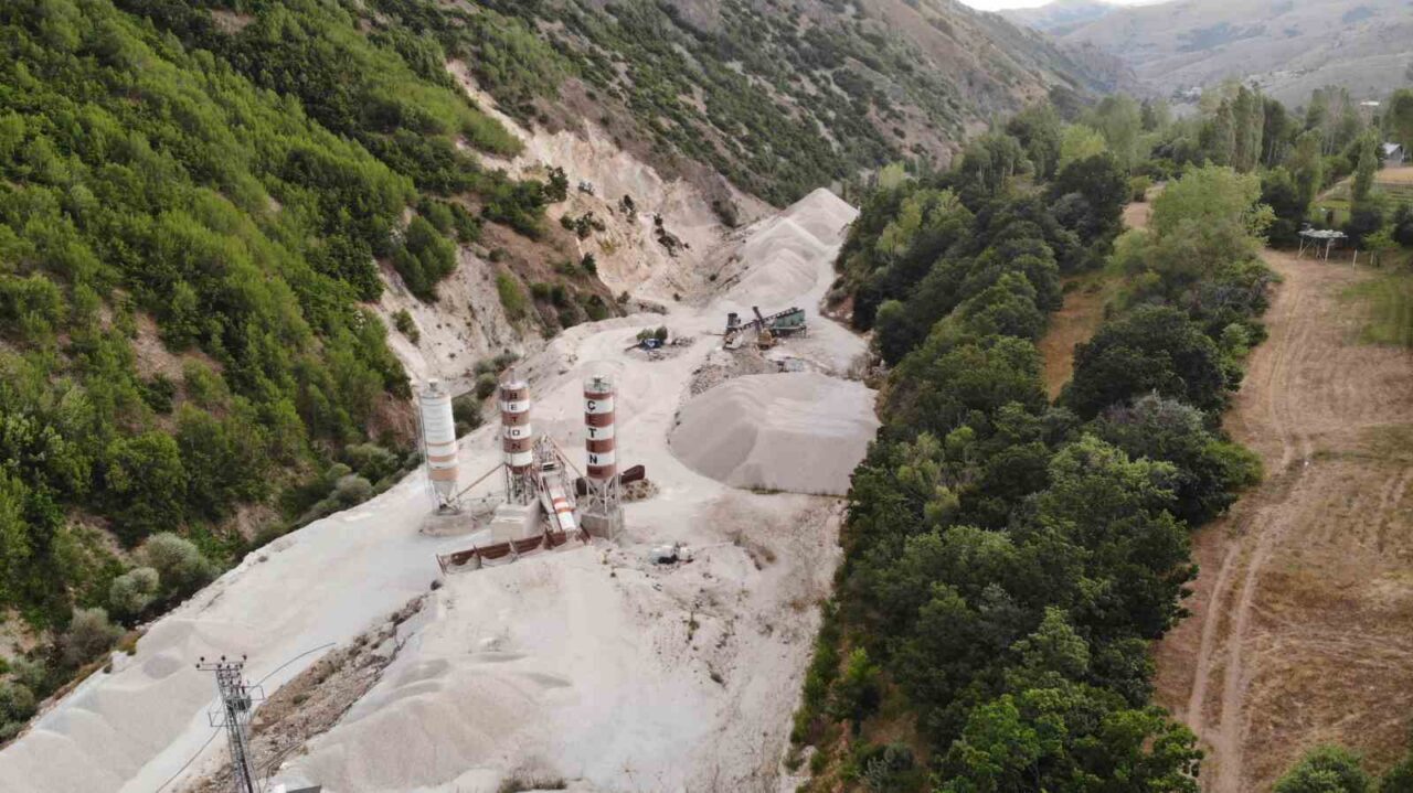 Bayburt’un Üzengili köyünde 2018 yılında yapımına başlanan ve aradan geçen