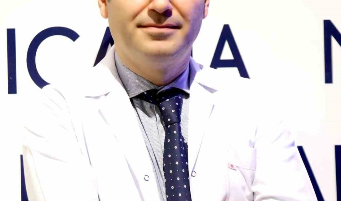 İdrar kesesinin altına yerleşmiş kestane büyüklüğünde erkek salgı bezi olan