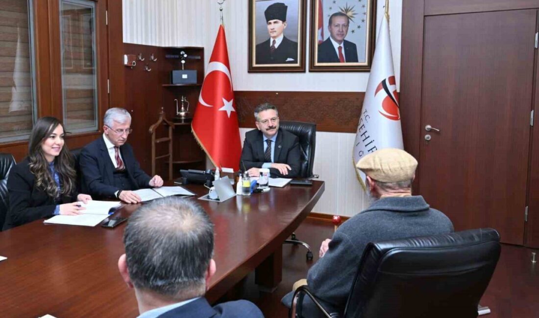 Eskişehir Valisi Hüseyin Aksoy, göreve başladığından beri düzenli olarak yaptığı