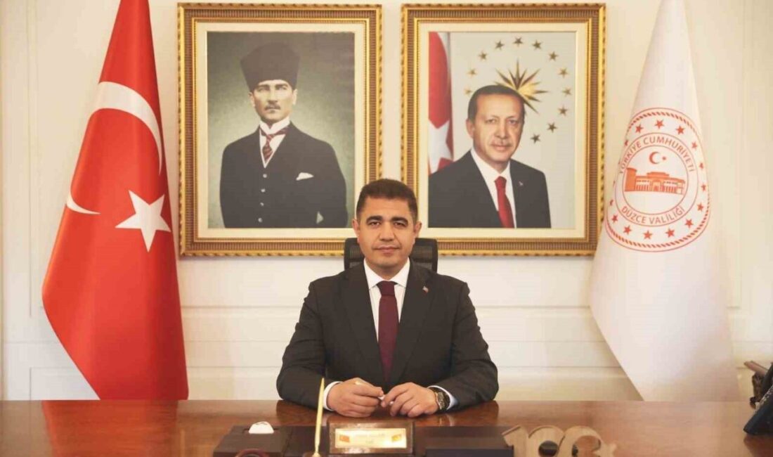 DÜZCE(İHA) – Düzce Valisi Selçuk Aslan, 30 Ağustos Zafer Bayramı