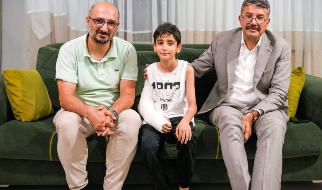 Hakkari Valisi Ali Çelik, uzman çavuşun bisikletten ittiği iddia edilen