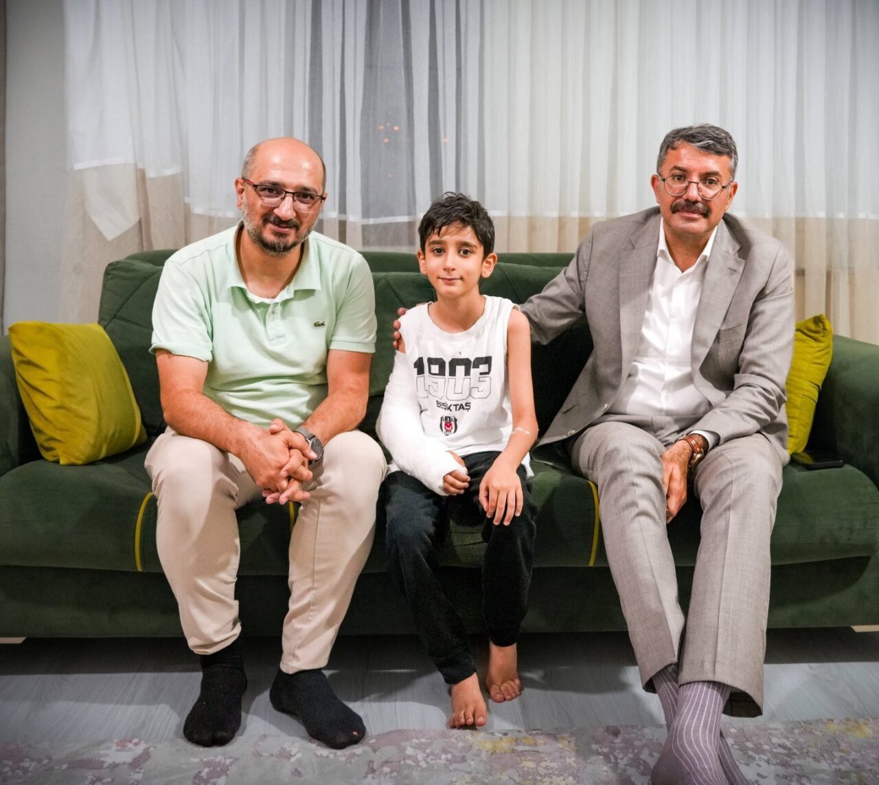 Hakkari Valisi Ali Çelik, uzman çavuşun bisikletten ittiği iddia edilen