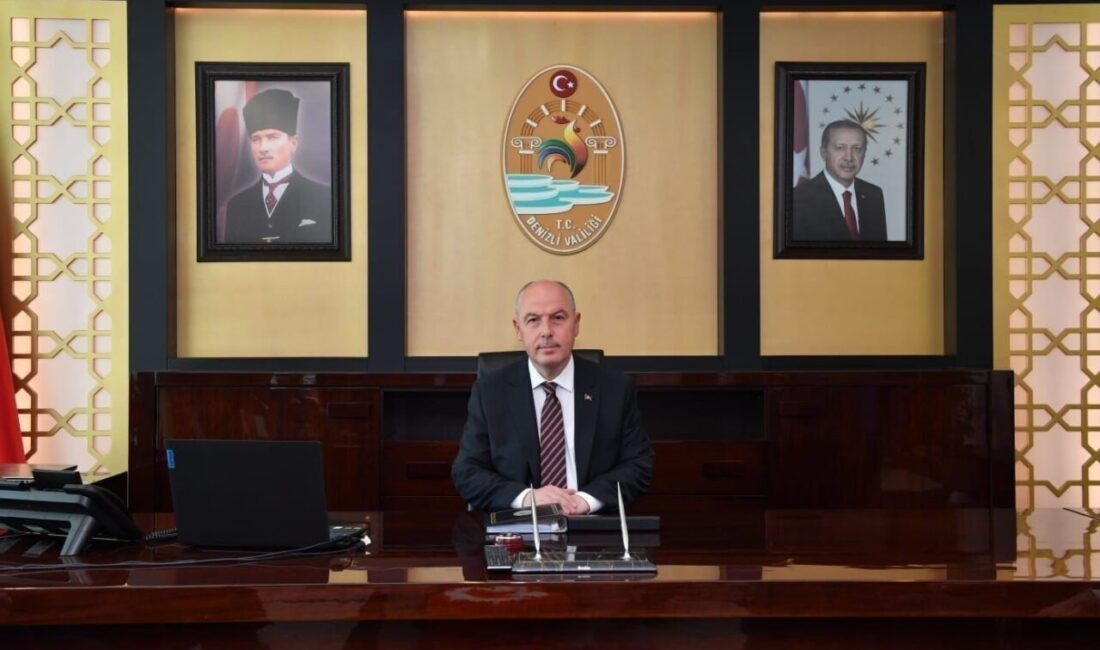 Denizli Valisi Ömer Faruk Coşkun 30 Ağustos Zafer Bayramı dolayısıyla