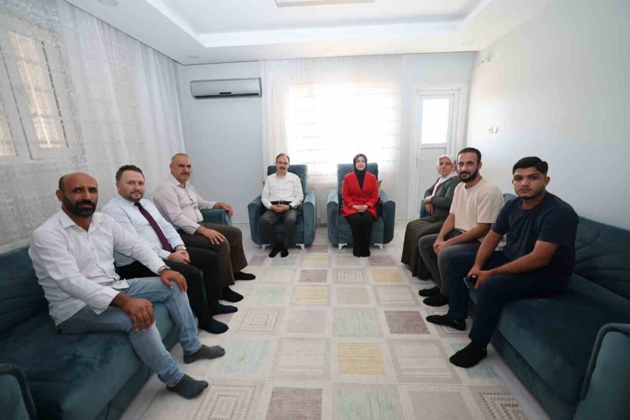 Siirt Valisi ve Belediye Başkan Vekili Dr. Kemal Kızılkaya, 30