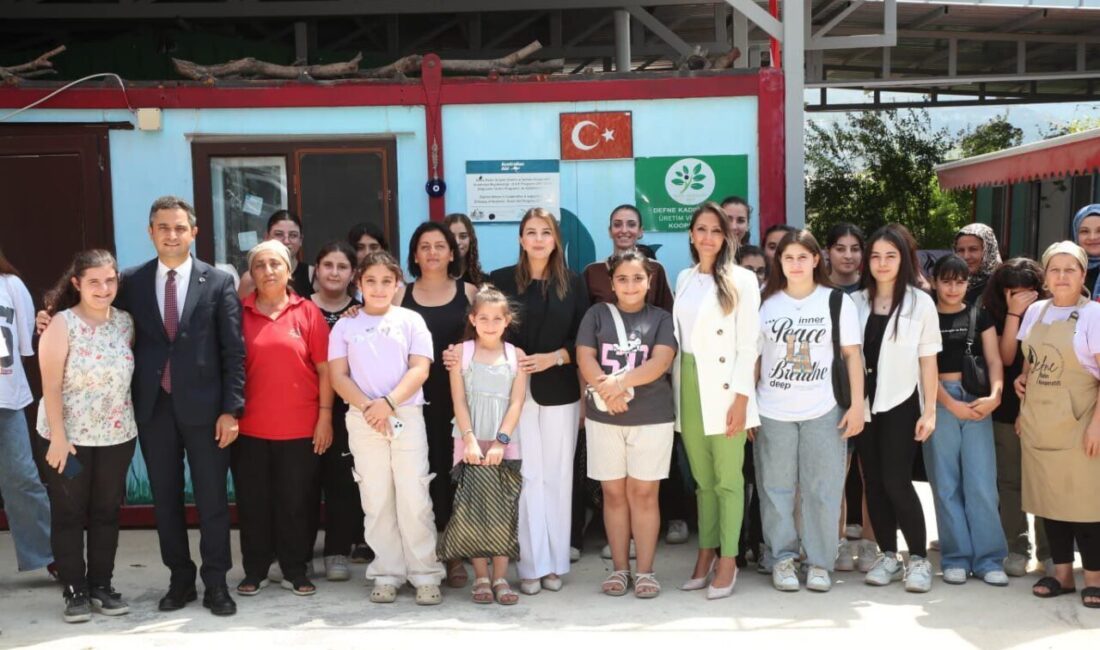 Hatay’ın Defne ilçesinde, depremzede çocuklara umut olan ’Yüreğimizdeki Işık’ projesi