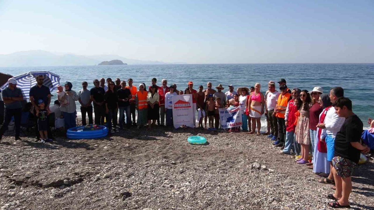 Van’ın Gevaş ilçesinde, Alzaymır Derneği Van Şubesi ve kamu kuruluşları