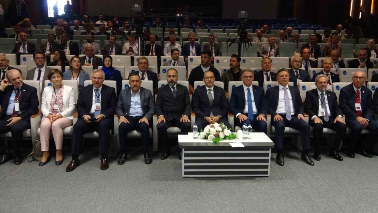 Sağlık Bakan Yardımcısı Prof. Dr. Nurullah Okumuş, bakanlığa bağlı hastaneler