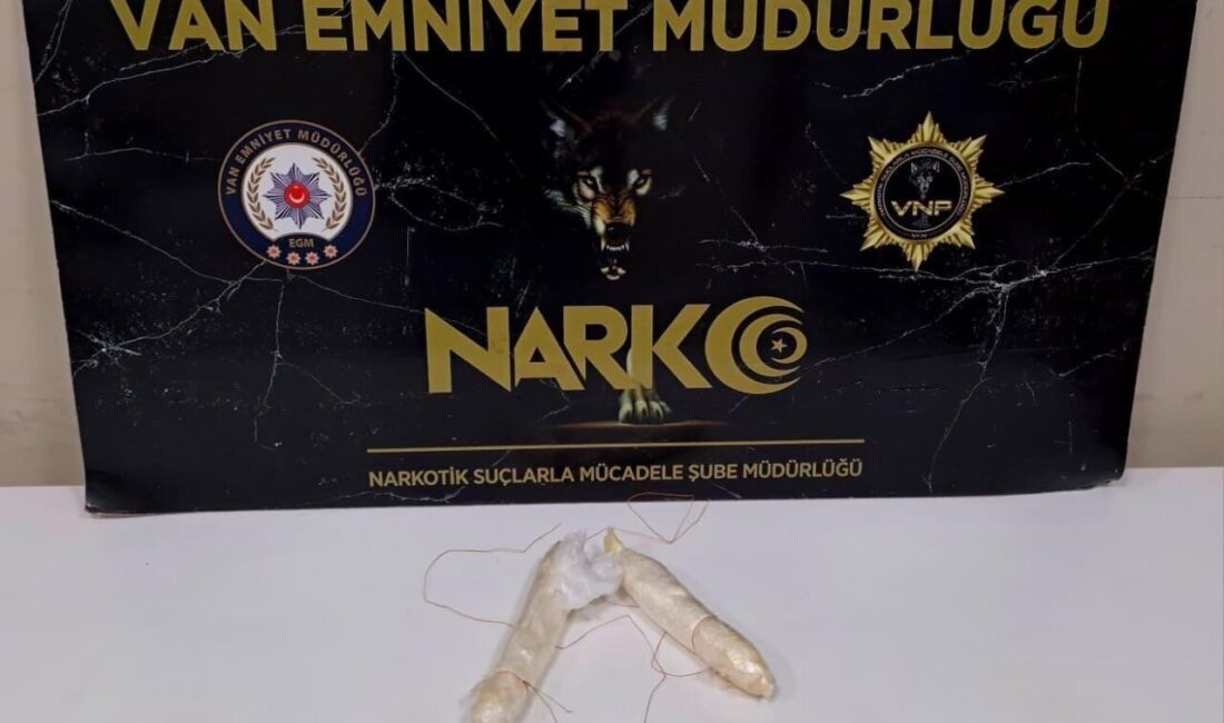 Van’da polis ekipleri tarafından uyuşturucu satıcılarına yönelik yapılan çalışmalarda 236,64