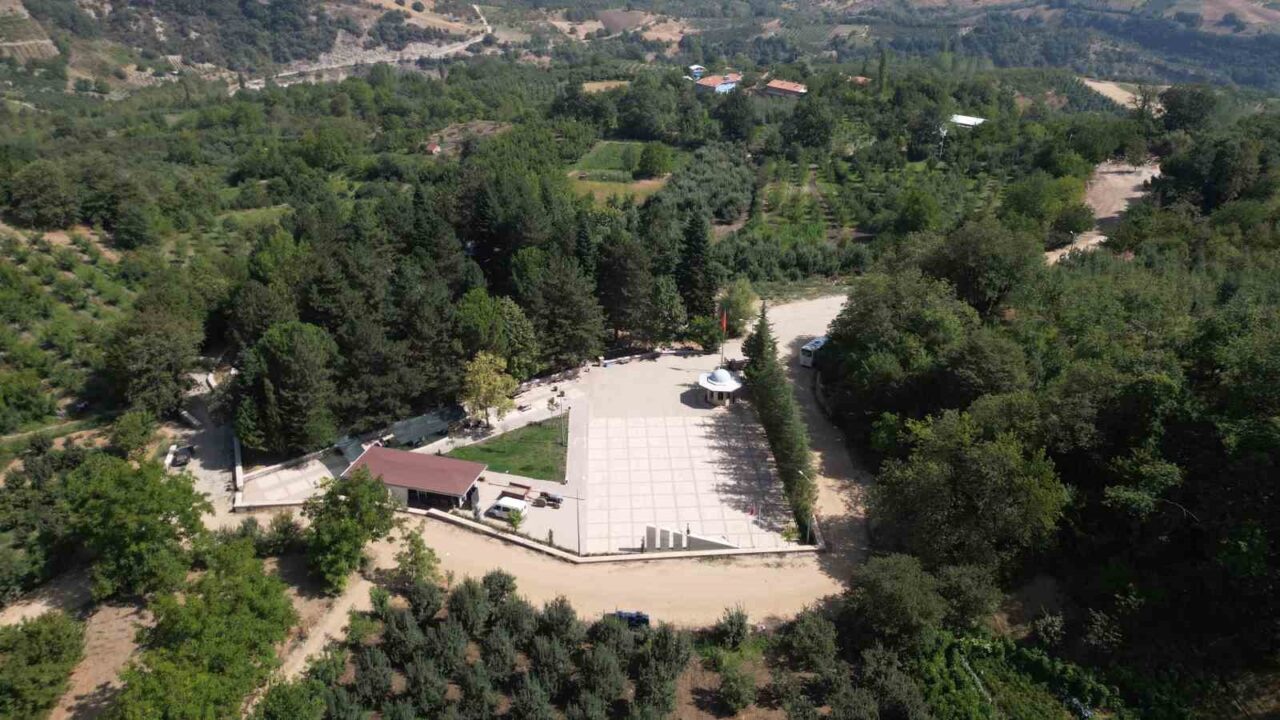 İnegöl Belediyesi’nin düzenlediği Zaferden Kurtuluşa etkinlikleri kapsamında gerçekleştirilen “Tarihin İzinde