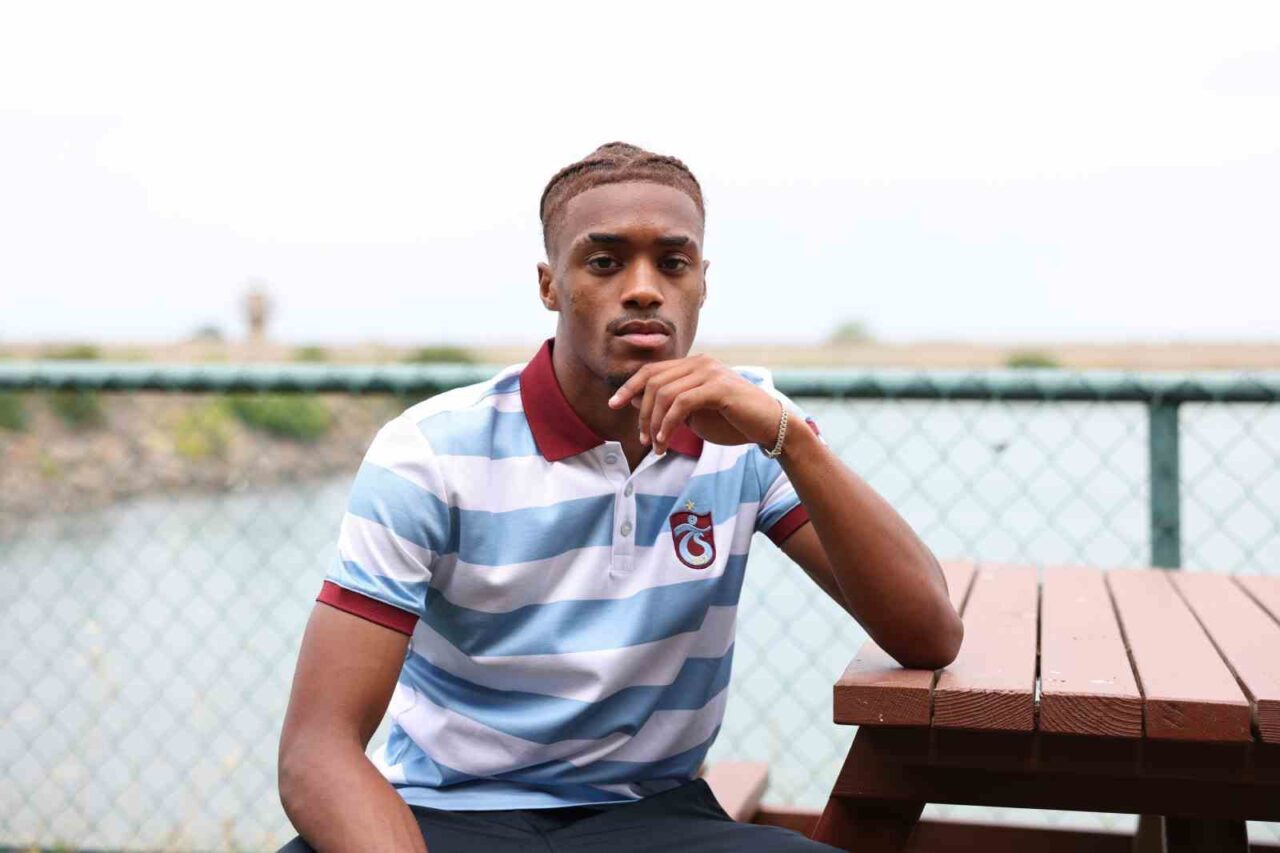 Trabzonspor’un Portekizli oyuncusu Wagner Pina, bordo-mavili taraftarların futbola olan tutkularının