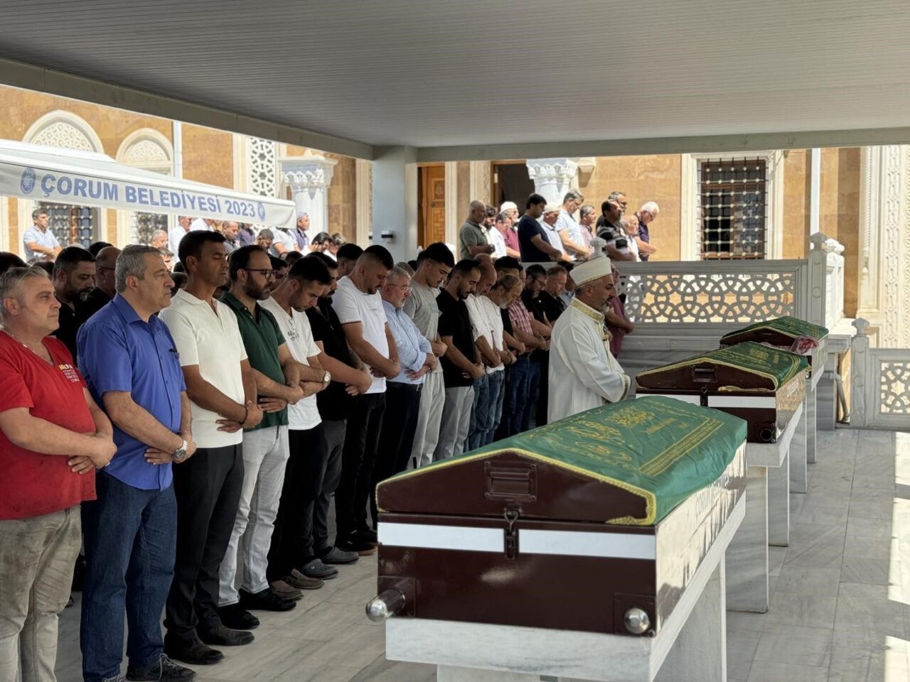 Çorum’da yağ tankına düşerek hayatını kaybeden anne ve oğlu son