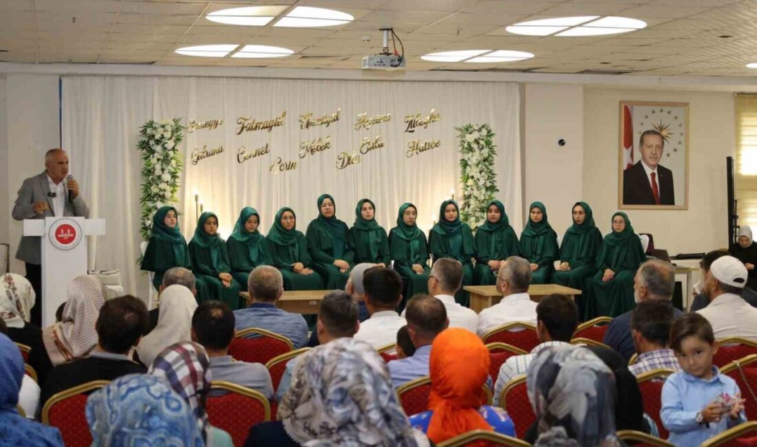 Yahyalı Hacı Ali Emine Bayansar Kız Hafızlık Kur’an Kursu’nda eğitimlerini