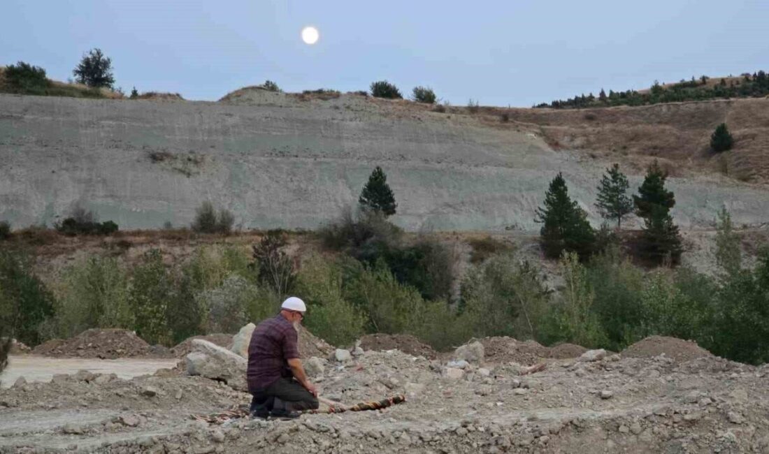 Karabük’te çıkan yangında köyünü terk etmek zorunda Ahmet Yılmaz, karşı