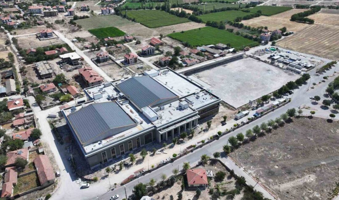 Konya’nın merkez ilçesi Karatay’da, AK Parti Konya Milletvekili Latif Selvi