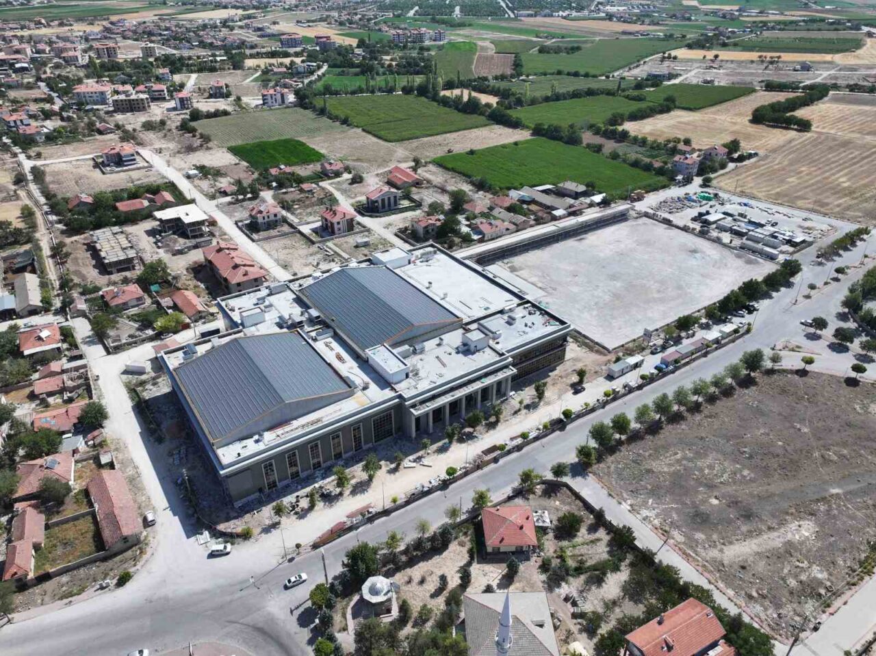 Konya’nın merkez ilçesi Karatay’da, AK Parti Konya Milletvekili Latif Selvi