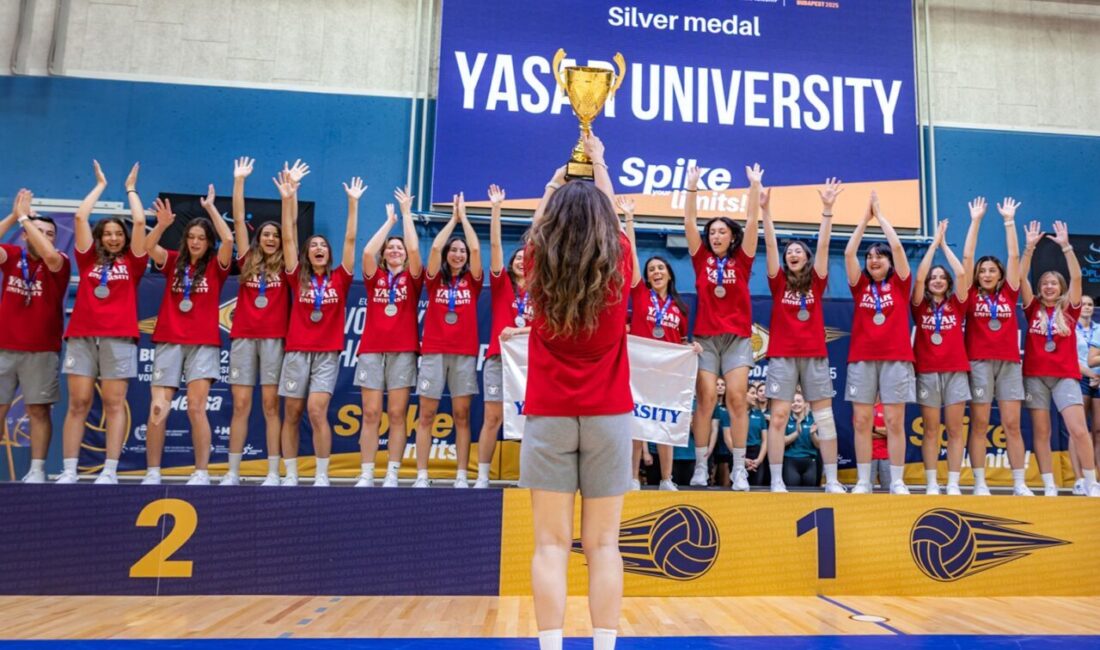 Yaşar Üniversitesi Kadın Voleybol Takımı, 27 Temmuz-3 Ağustos tarihlerinde Macaristan’ın