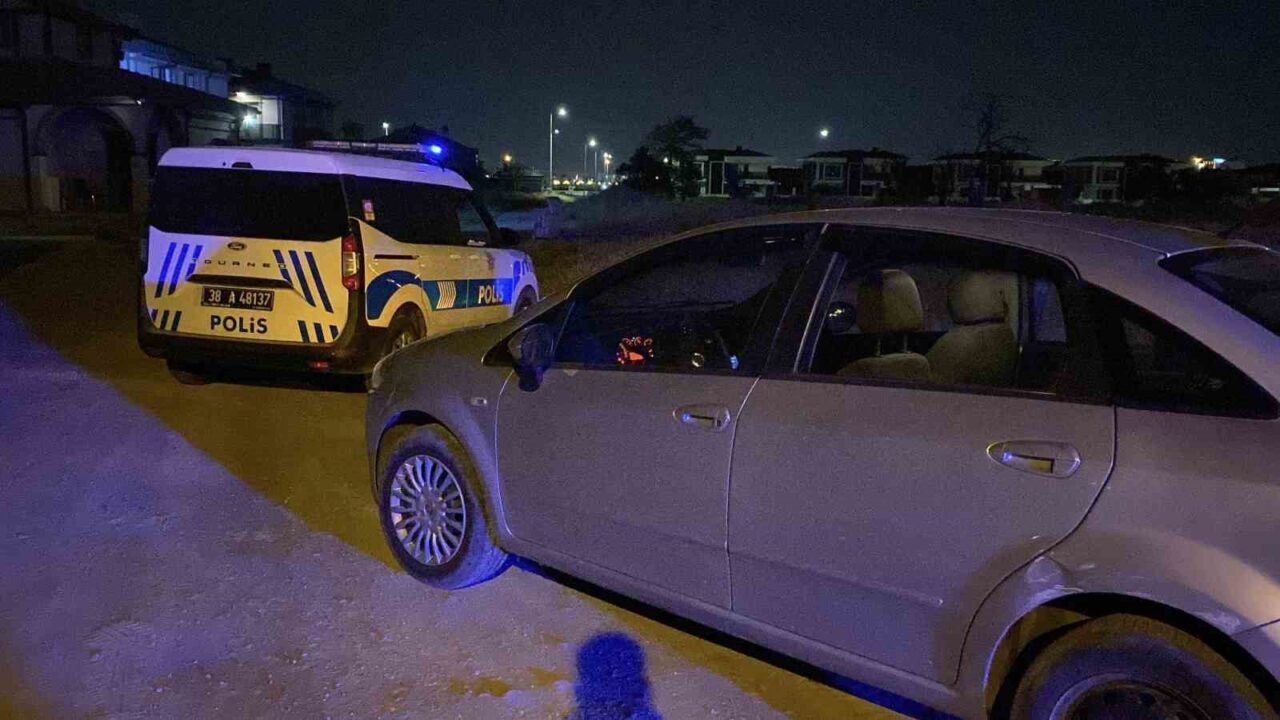 Kayseri’de polis ekiplerinin ‘dur’ ihtarına uymayan yaşı küçük ehliyetsiz sürücü