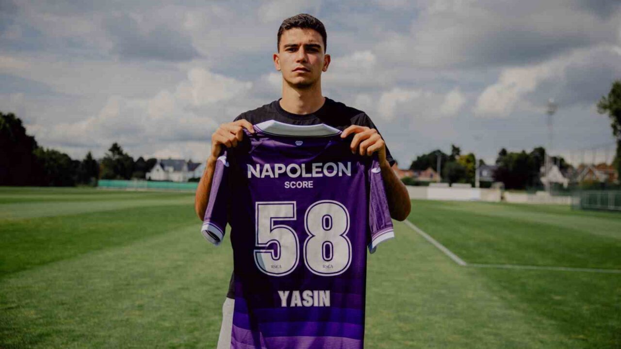 Belçika ekibi Anderlecht, İngiliz takımı Aston Villa’da forma giyen 19