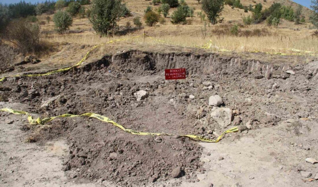 Çankırı’nın Orta ilçesinde şifalı olduğu iddia edilen suya giren çift,