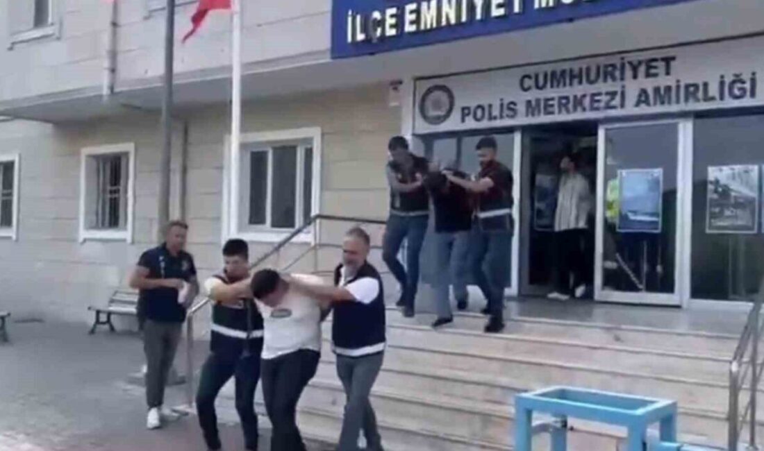 Tekirdağ’ın Muratlı ilçesinde 75 yaşındaki bir kadını telefonla arayarak polis,