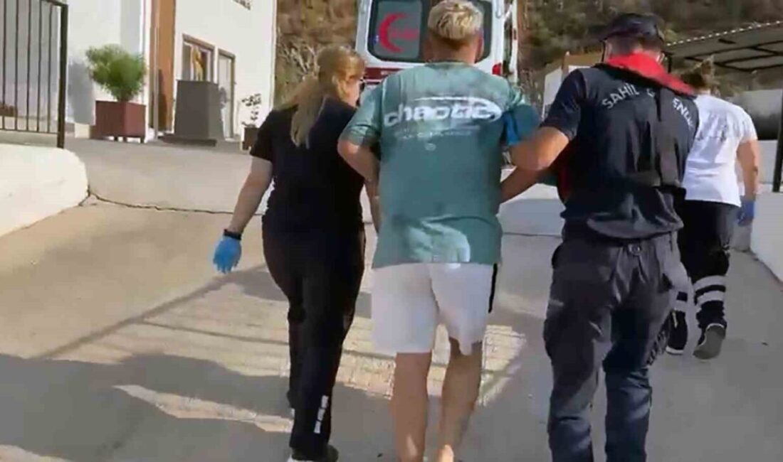 Muğla’nın Dalaman ilçesi açıklarında seyreden ticari yatta yaralanan bir vatandaş