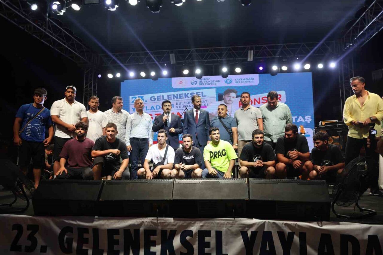 Hatay’ın Yayladağı ilçesinde 23’üçüncüsü düzenlenen geleneksel kültür sanat ve aba