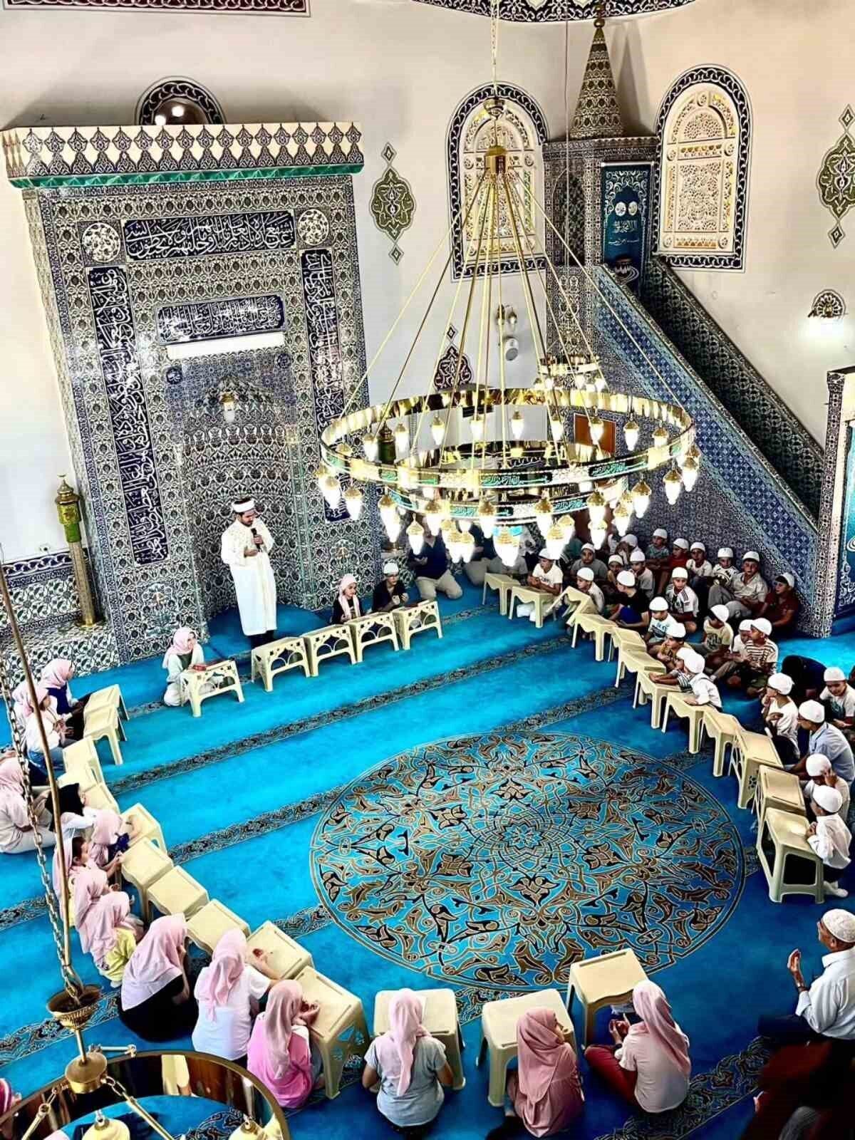 Bilecik’te düzenlenen Yaz Kur’an Kursu Kapanış Programı, çocukların heyecanı ve