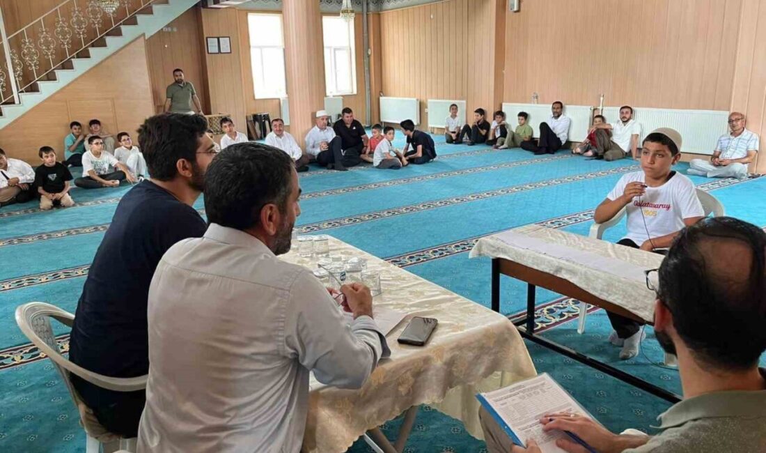 Van’ın İpekyolu ilçesinde Yaz Kur’an Kursu öğrencileri arasında ‘Hadis ve