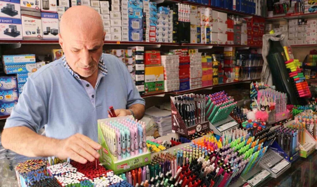 Diyarbakır’da yeni eğitim-öğretim döneminin başlamasına kısa bir süre kala kırtasiyelerde