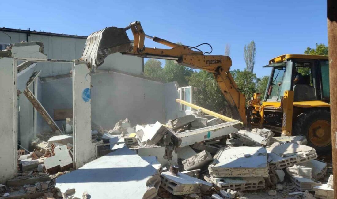 Yenişehir Belediye Başkanı Ercan Özel’in talimatıyla, özellikle tarım arazilerine yapılan