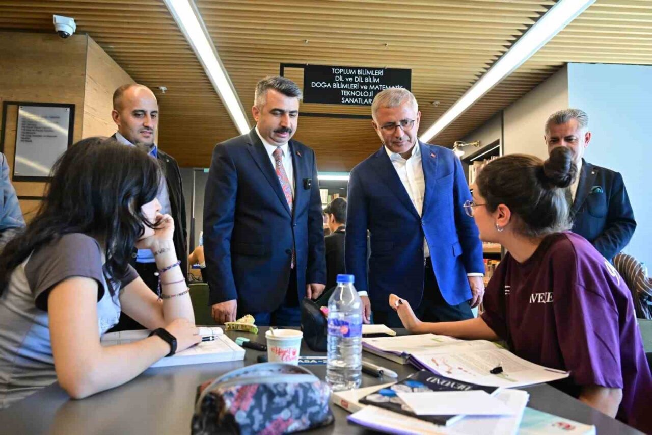 Yıldırım’ı geleceğe taşıyacak çok önemli yatırımları bir bir ilçeye kazandıran