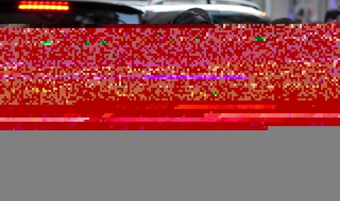 Şehitkamil Belediye Başkanı Umut Yılmaz, Şirinevler Mahallesi’ne gerçekleştirdiği ziyarette kadınlar