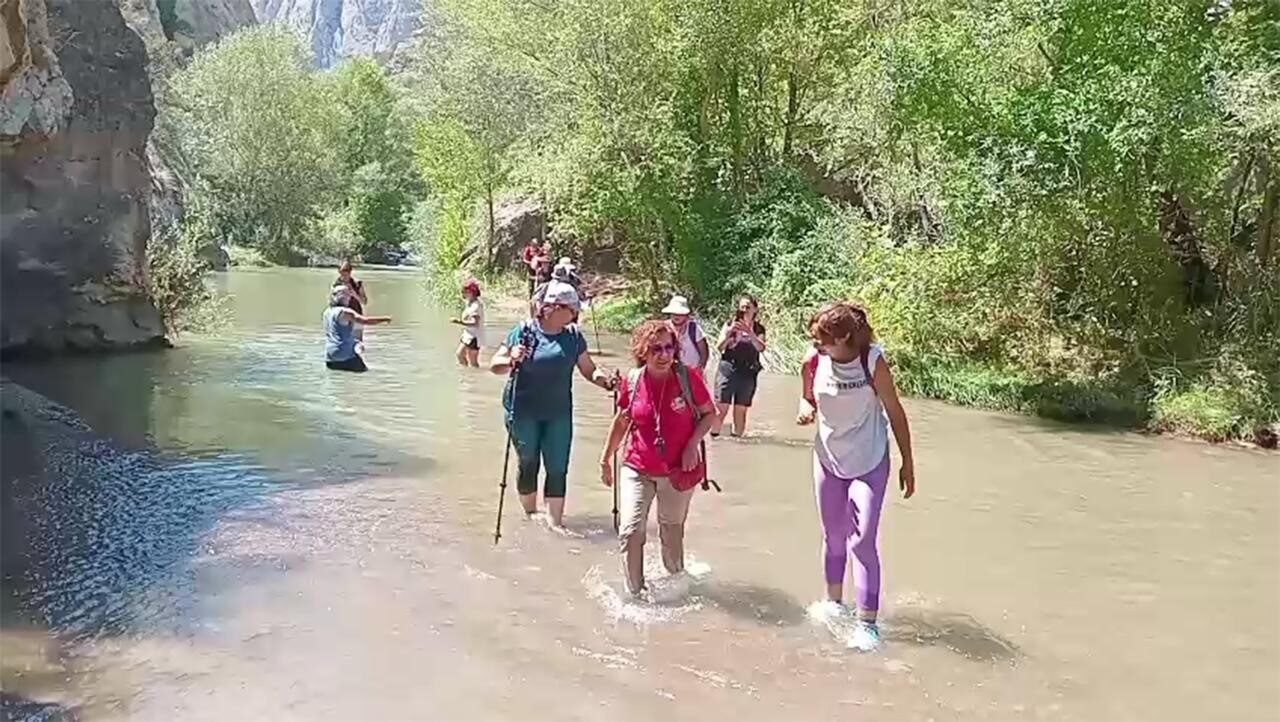 Yozgat’taki Kazankaya Kanyonu ziyaretçi akınına uğruyor. Aydıncık ilçesine bağlı Kazankaya