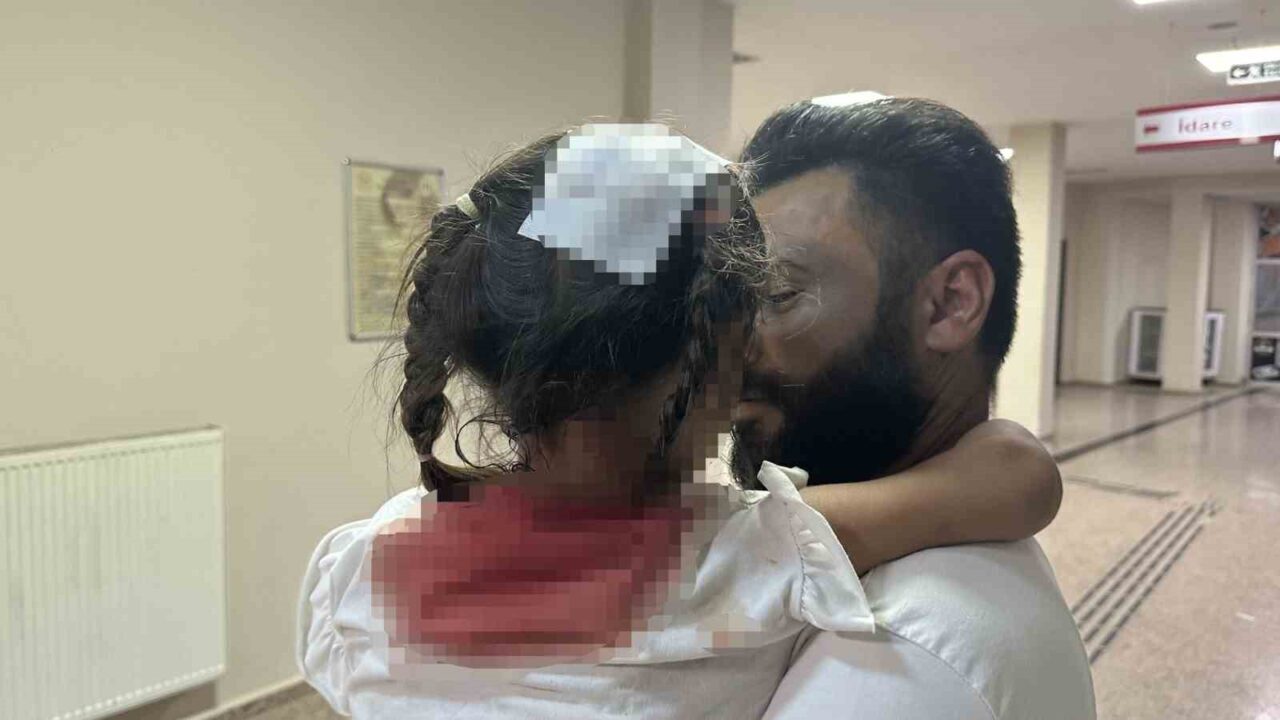 HAKKARİ (İHA) – Hakkari’nin Yüksekova ilçesine oyun oynadığı sıra başına