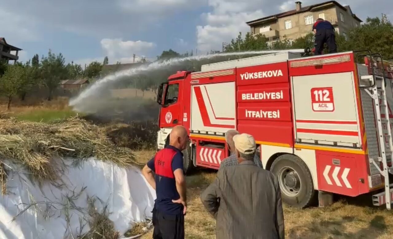 Hakkari’nin Yüksekova ilçesinde çıkan anız yangını, itfaiye ekiplerinin müdahalesiyle söndürüldü.