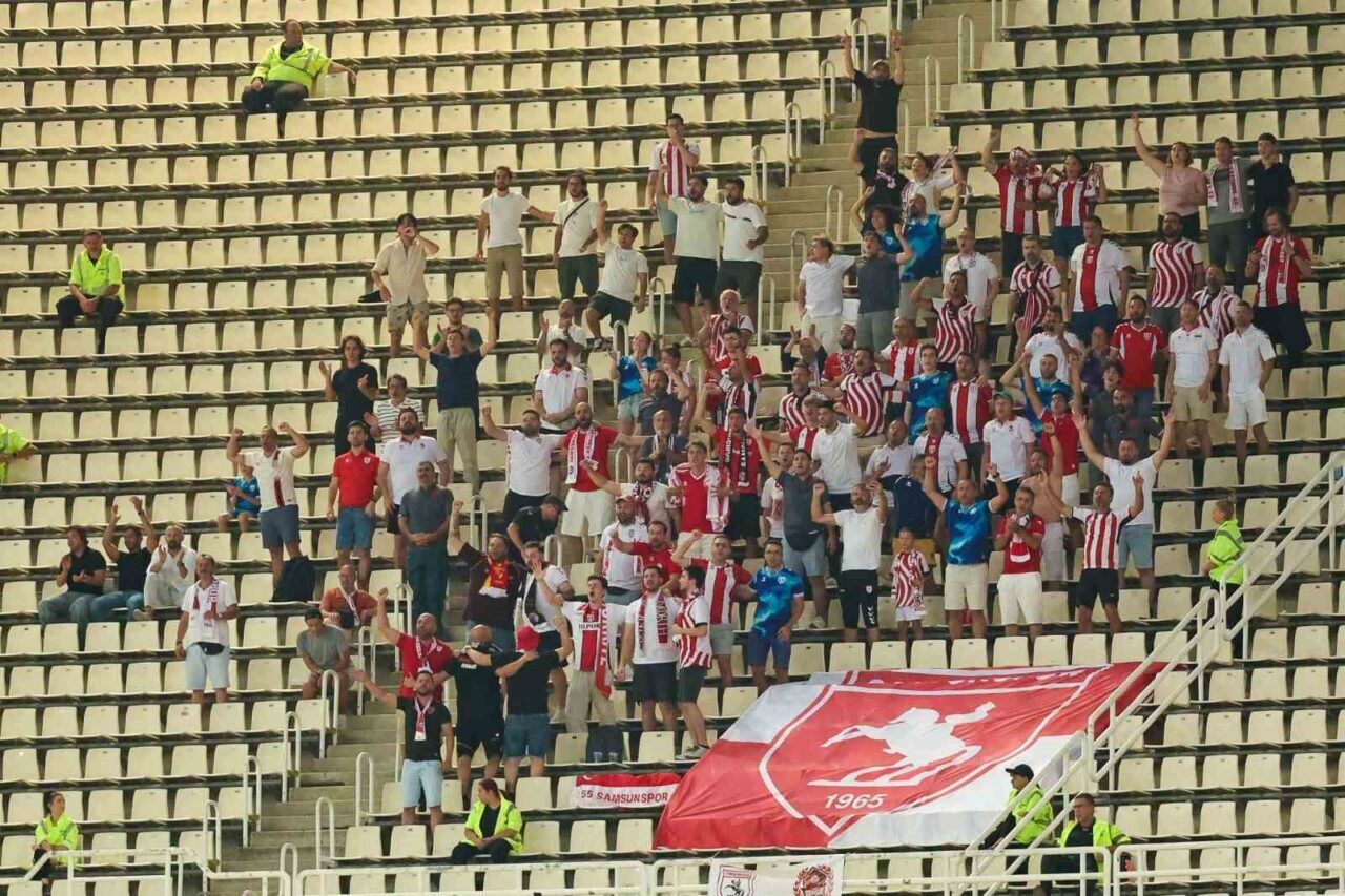 Samsunspor Başkanı Yüksel Yıldırım, 2-1 kaybettikleri Panathinaikos maçının ardından Samsunspor