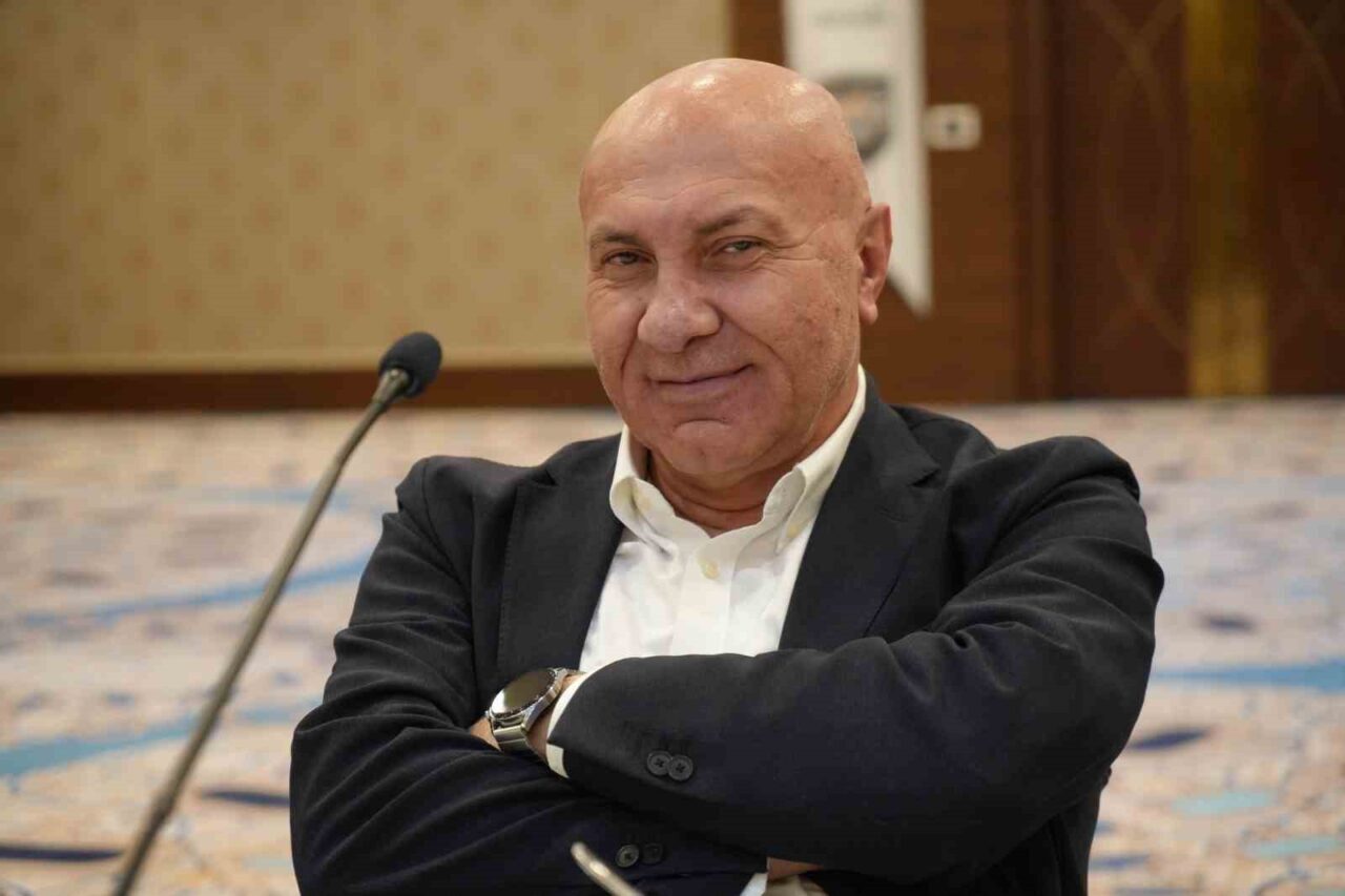 Samsunspor Başkanı Yüksel Yıldırım, Türk futbolunun geleceğine yönelik değerlendirmelerde bulunarak,