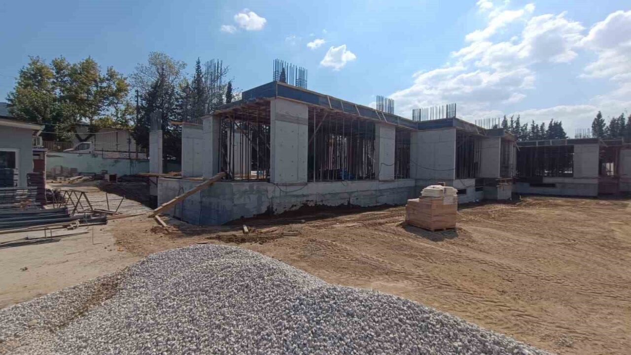Manisa’nın Yunusemre ilçesinde yapımı süren ve halk arasında ’Çıraklık Okulu’