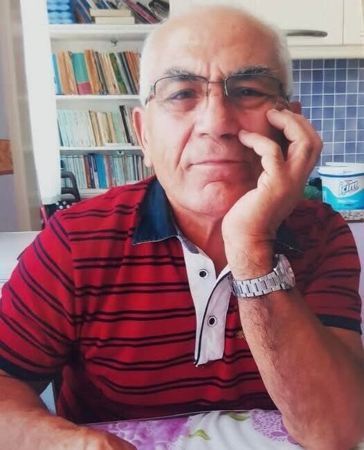 Denizli Acıpayam’ın emektar doktorlarından İsa Tuzcu, sabah yürüyüşü sırasında bir