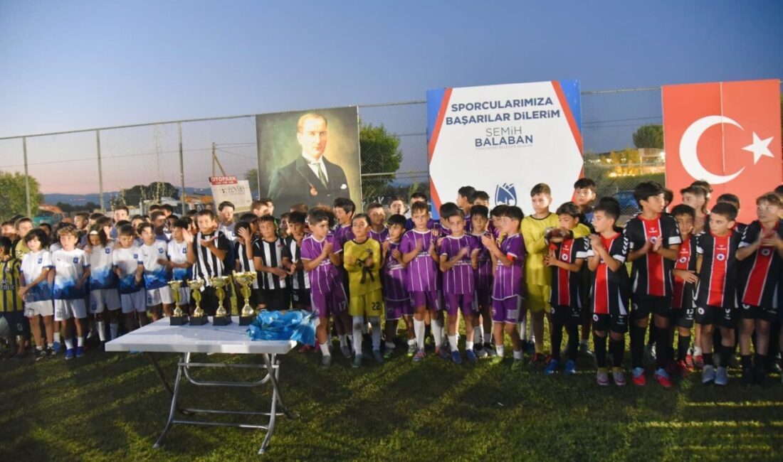 Yunusemre Belediyesi 30 Ağustos Zafer Bayramı Futbol Turnuvası, 16 takımın