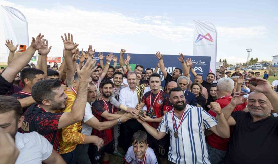 Mersin Büyükşehir Belediyesince bu yıl 20 mahalle takımının katılımıyla düzenlenen