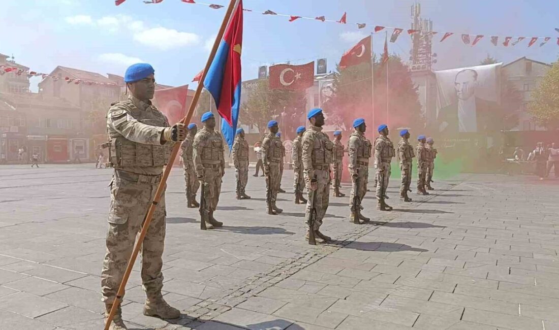 BARTIN (İHA) – Bartın’da 30 Ağustos Zafer Bayramı, Cumhuriyet Meydanı’nda