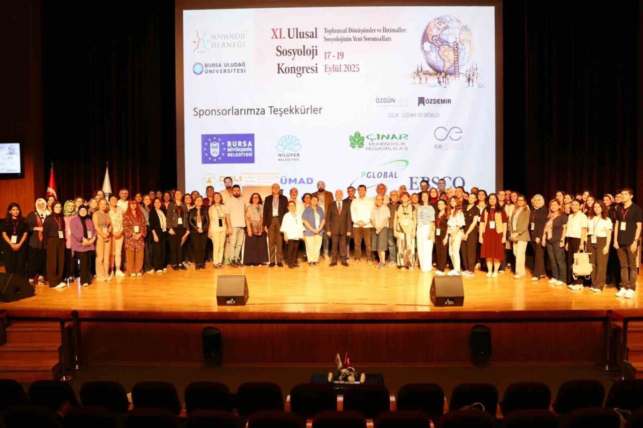 Bursa’da düzenlenen 11. Ulusal Sosyoloji Kongresi’nin kapanış programına katılan Başkan