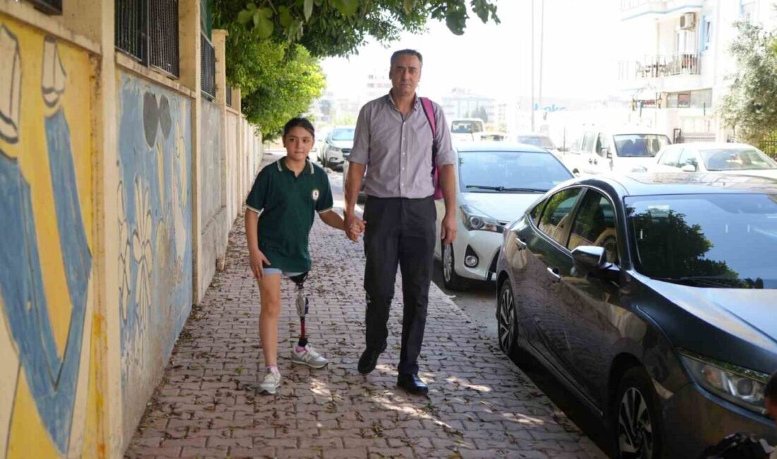 Antalya’da babasının evin tavanına kurduğu 150 TL’lik düzenek ile yürümeyi