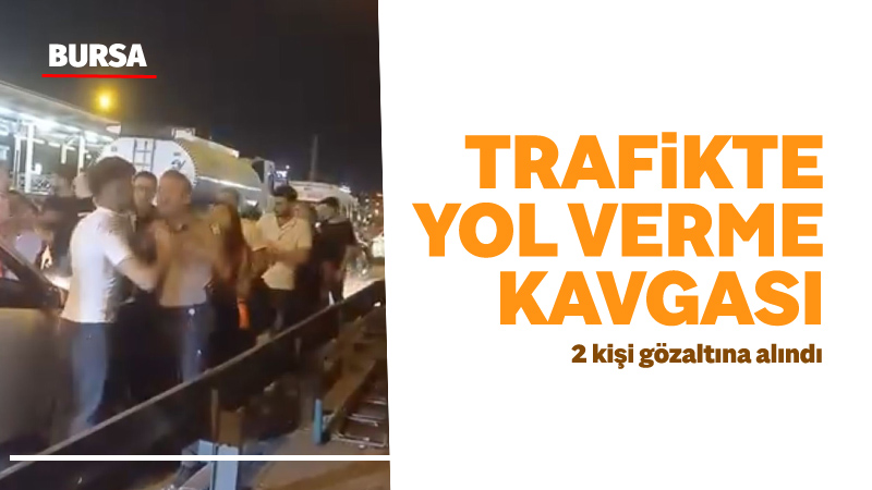 Bursa’da Ankara Yolu üzerinde iki sürücü arasında trafikte yol verme