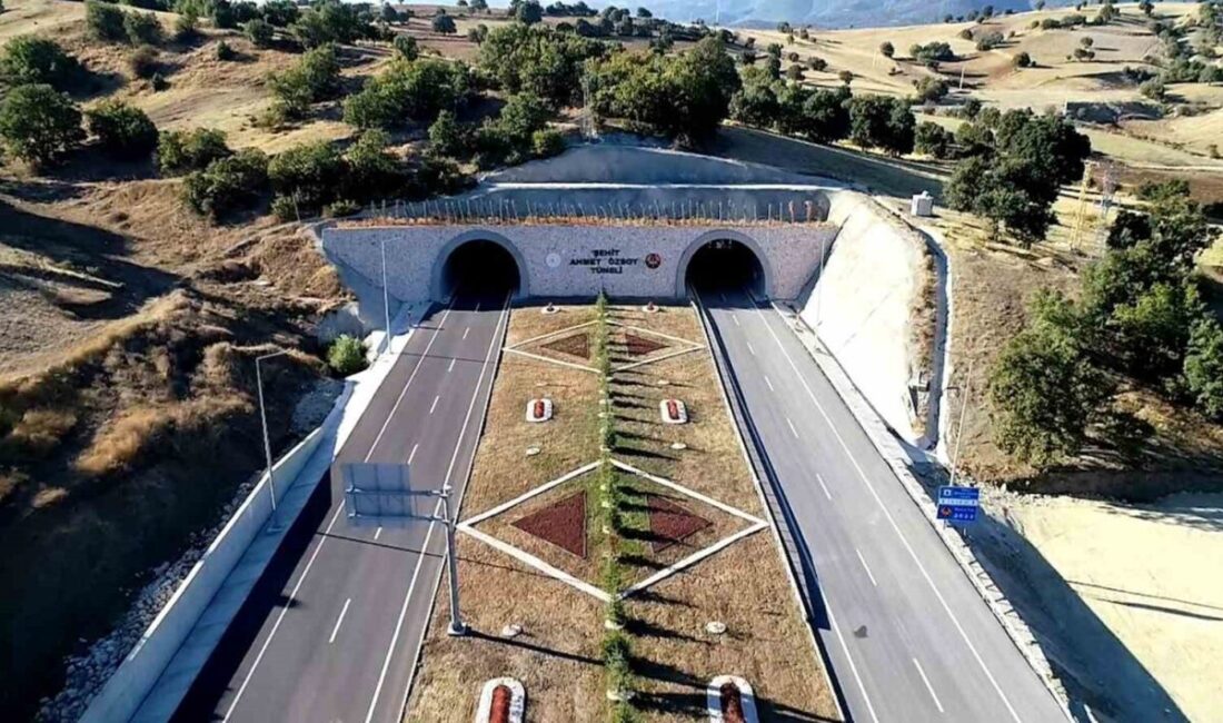 Ulaştırma ve Altyapı Bakanı Abdulkadir Uraloğlu, 15 Temmuz gecesi Türksat’ta
