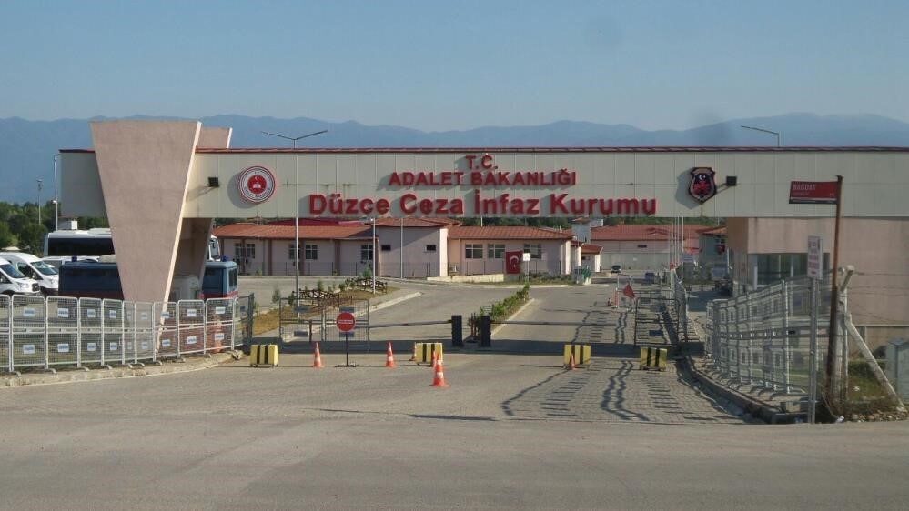 DÜZCE(İHA) – Düzce’de jandarma ekipleri tarafından yapılan çalışmada 15 yıl