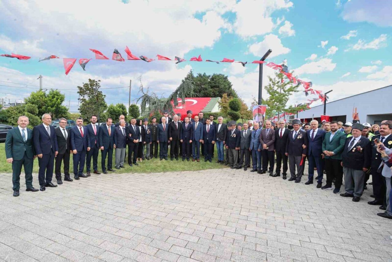 Bursa Valiliği, ’19 Eylül Gaziler Günü’ münasebetiyle Mihraplı Şehitlik Anıtı’nda