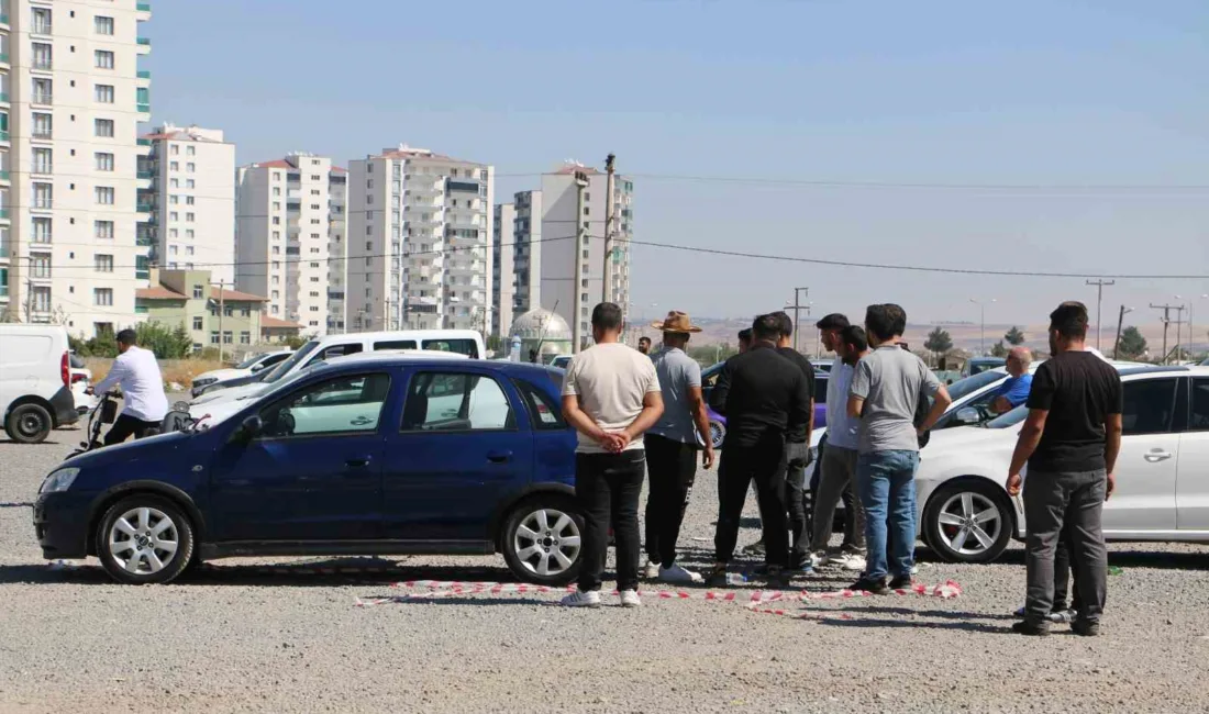 Diyarbakır’daki açık oto pazarında yüksek fiyatlar nedeniyle araç alım, satımı