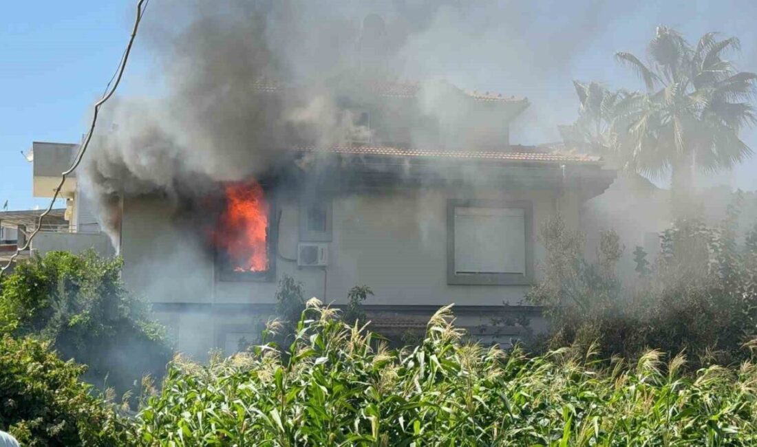Antalya’nın Gazipaşa ilçesinde iki katlı müstakil evin ikinci katında yangın